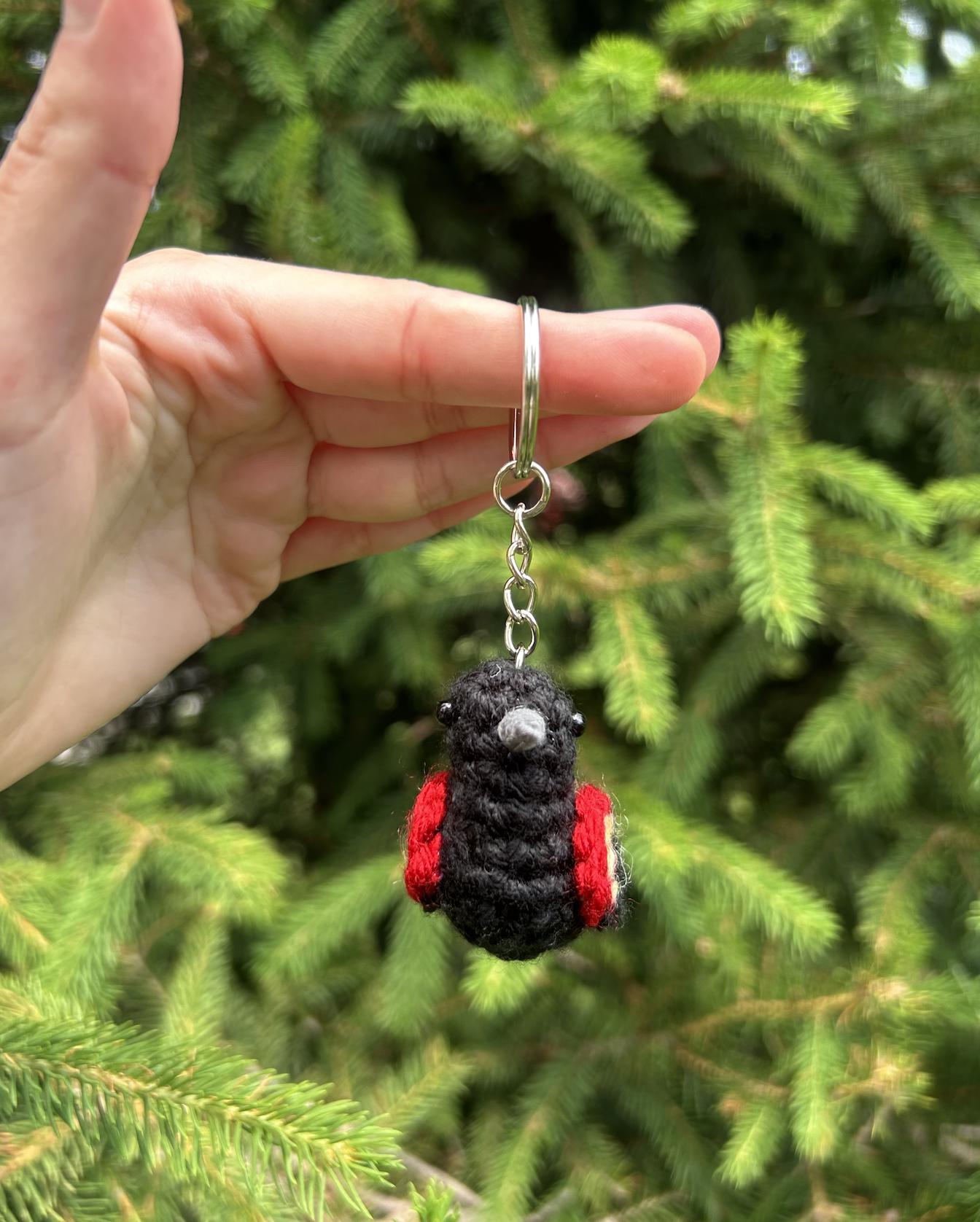 Tiny Birdies Red-winged Blackbird Written Crochet Pattern | DIGITAL PDF