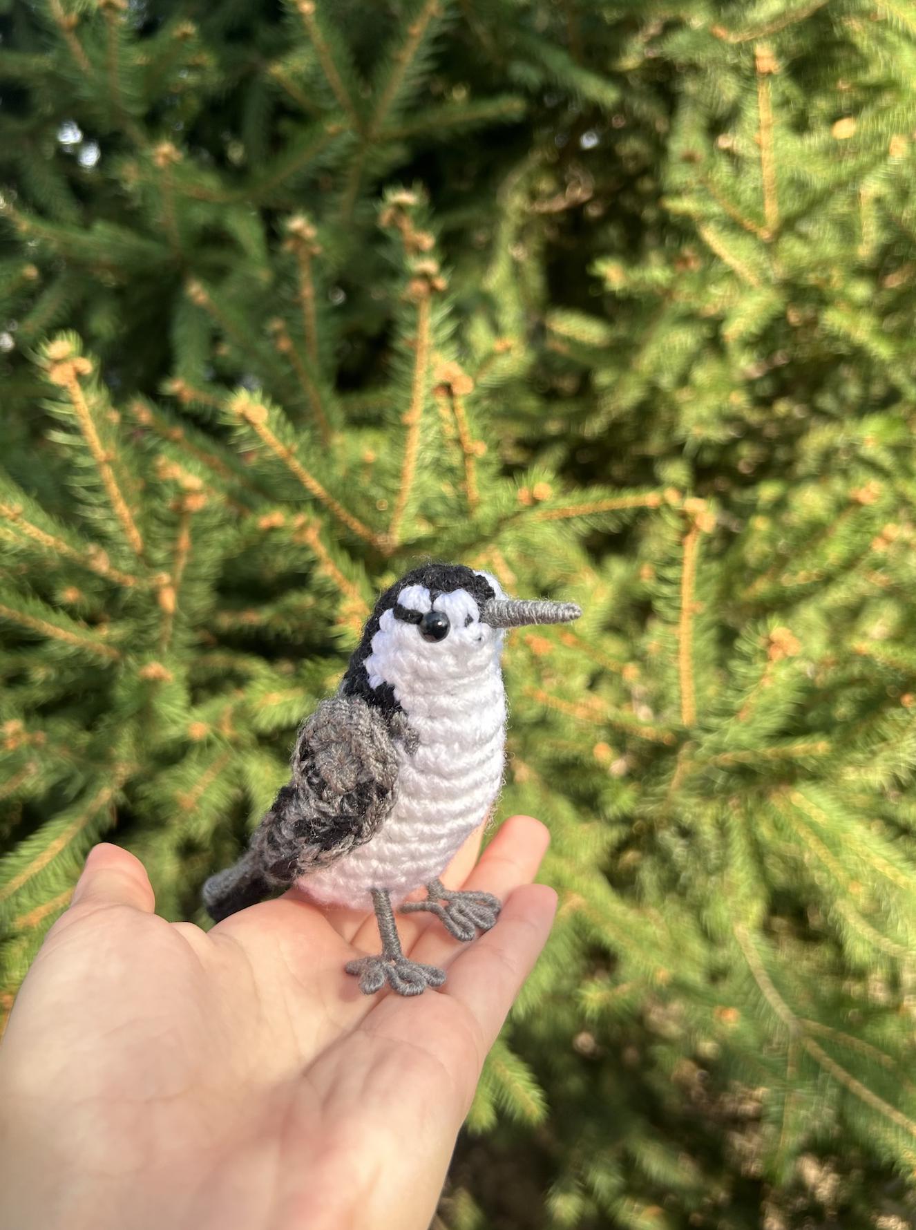 White-breasted Nuthatch Written Crochet Pattern | DIGITAL PDF